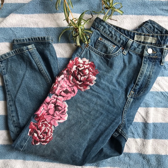 Topshop Denim - 💐🌷HP🌷💐Topshop Floral Mom Jeans